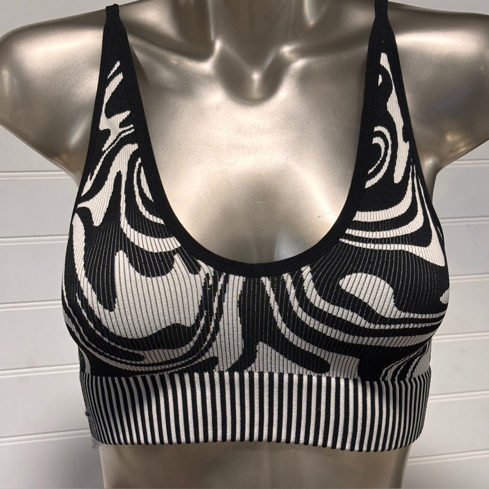 Garage Black and White Ribbed Women's Bralette/ Sports Bra Size XS